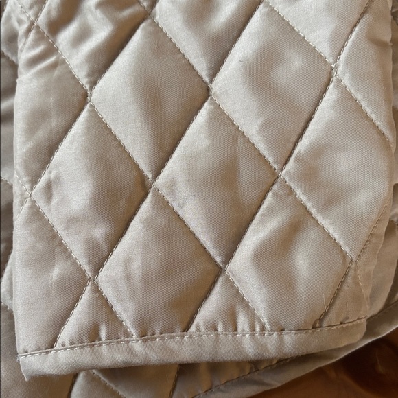 Quilted Reversible Beige Jacket - Size Large. - Picture 14 of 15